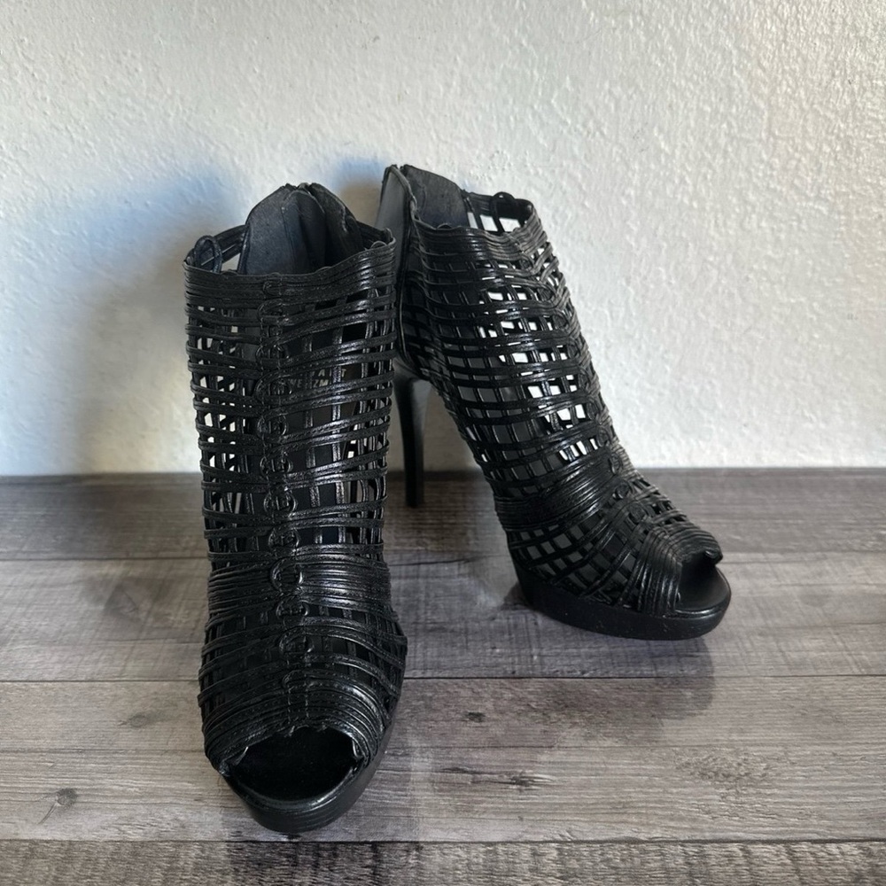 Stuart Weitzman Airy Nappa Black Leather Stiletto Heels Approx. Women’s Size 5